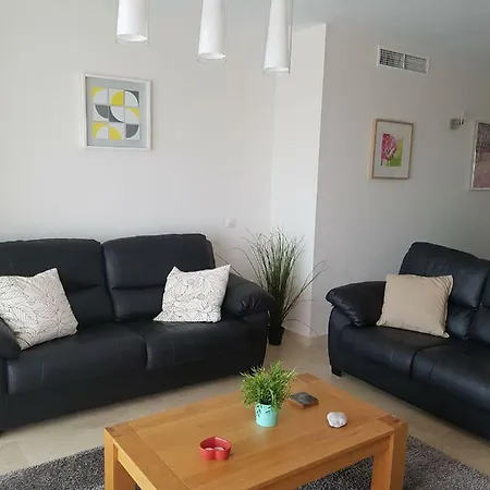 Sunny, Quiet And Spacious Nearby The Sea