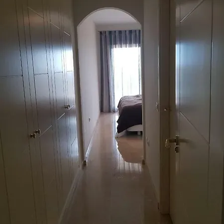 Apartment Sunny, Quiet And Spacious Nearby The Sea Malaga